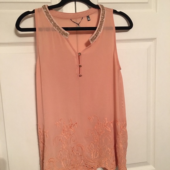 Buckle boutique peach-colored beaded top - Small - Picture 2 of 7